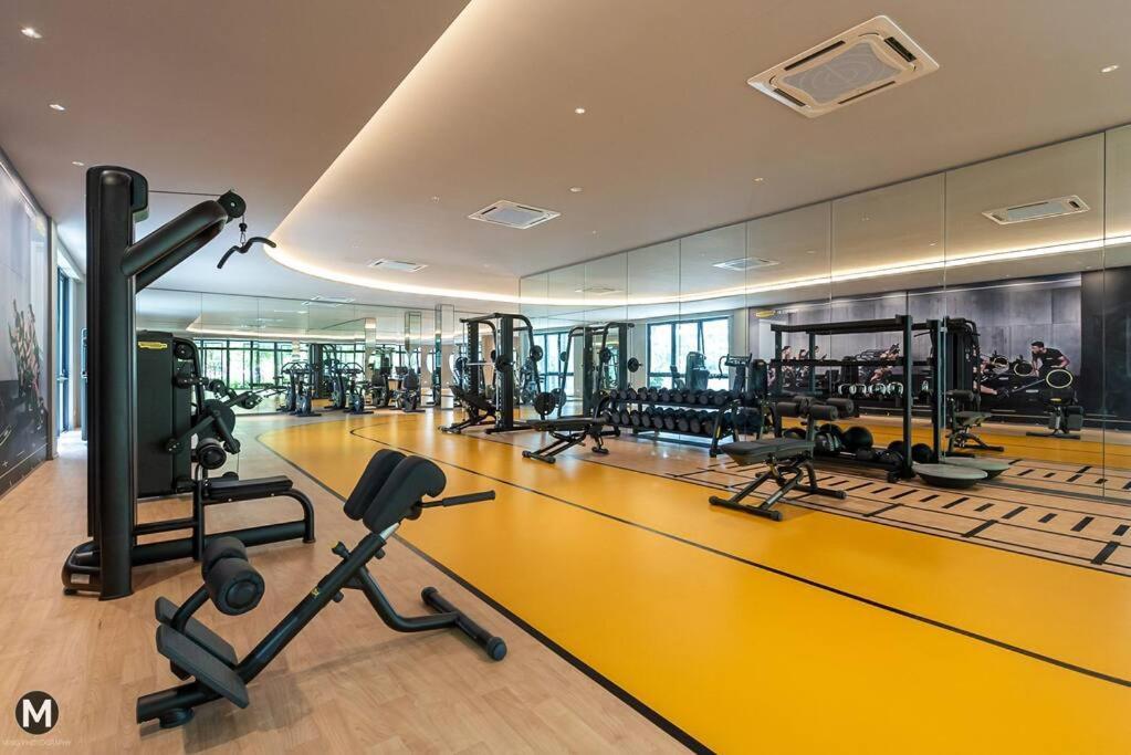 500mbpsnetflix Luxury 6+1 Pax M Vertica Pangsapuri Kuala Lumpur
