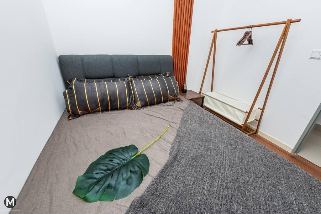 500mbpsnetflix Luxury 6+1 Pax M Vertica Pangsapuri *
