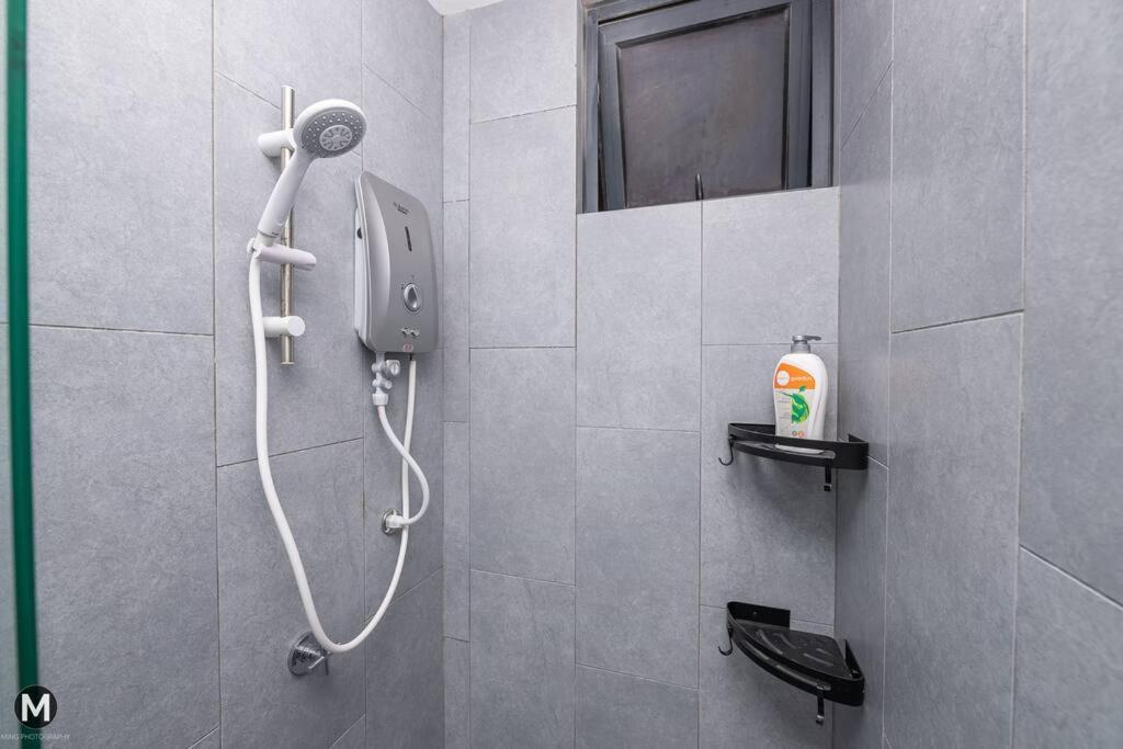 500mbpsnetflix Luxury 6+1 Pax M Vertica Pangsapuri Kuala Lumpur